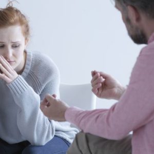 Chăm Sóc Tinh Thần Cho Phụ Nữ Sau Đình Chỉ Thai Kỳ Nên Bắt Đầu Từ Ai?